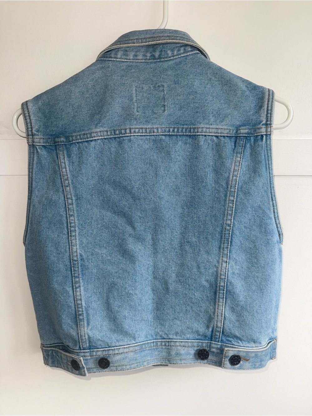 Y2K Sun Belt Denim Vest Small Light Wash Scottsdale Horse Embroidered Biker - Picture 2 of 10